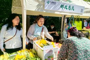 穆西亚拉社媒：以这样的方式庆祝德甲百场很棒，大家圣诞快乐